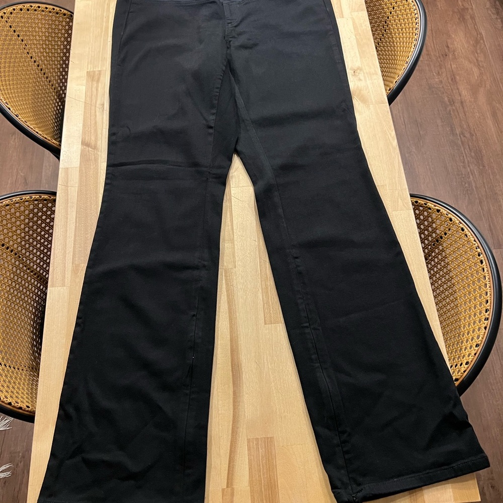 NWT Women's Black Jeans‎